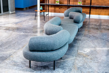 Cargar imagen en el visor de la galería, Wave Pouf
